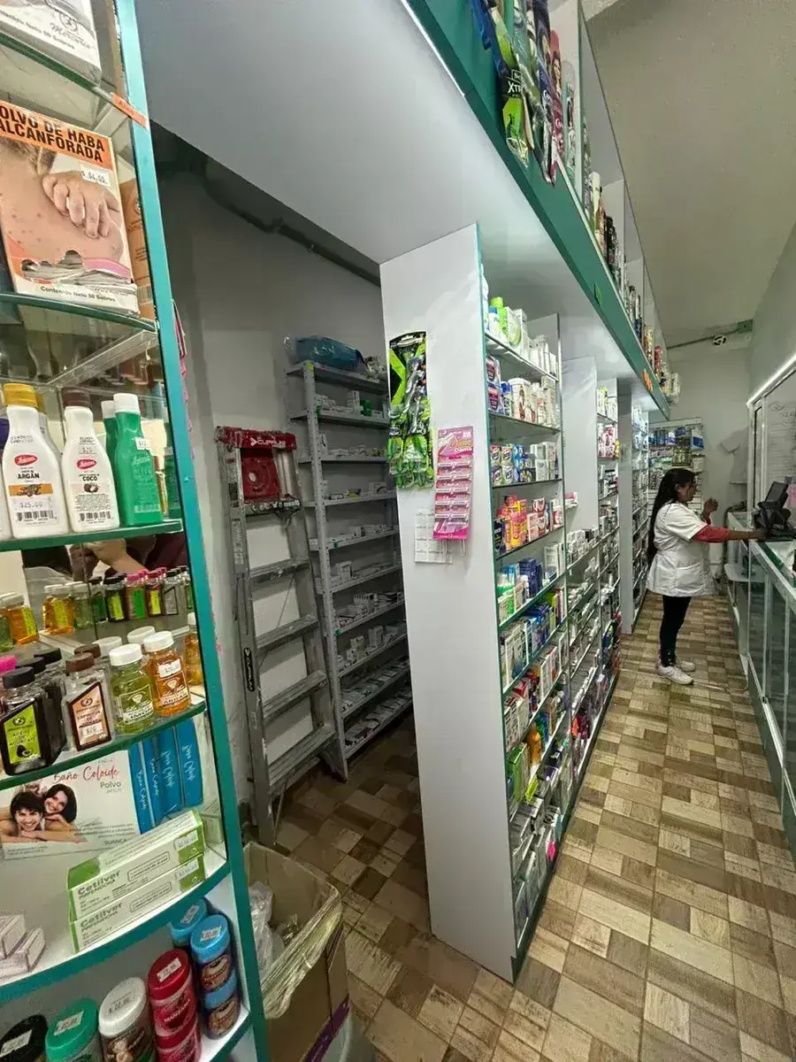 Surtido de medicamentos — Farmacia Solher
